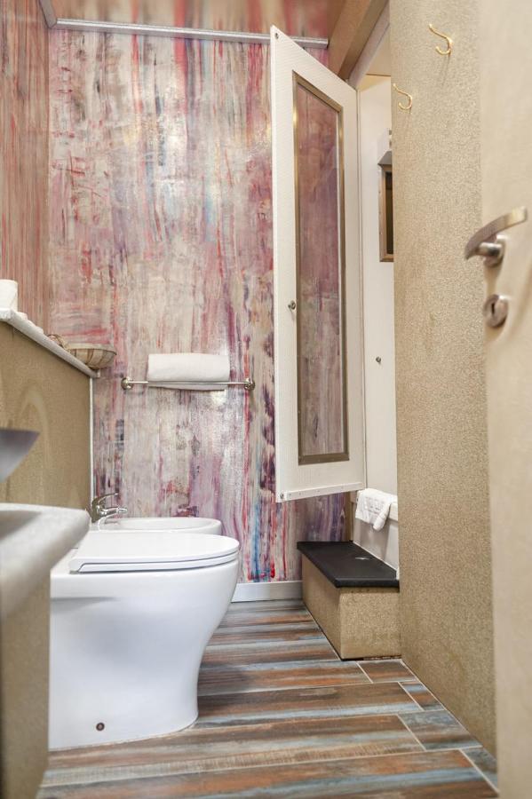 Spa B&B Roma D'Autore Il Nido D'Amore ภายนอก รูปภาพ