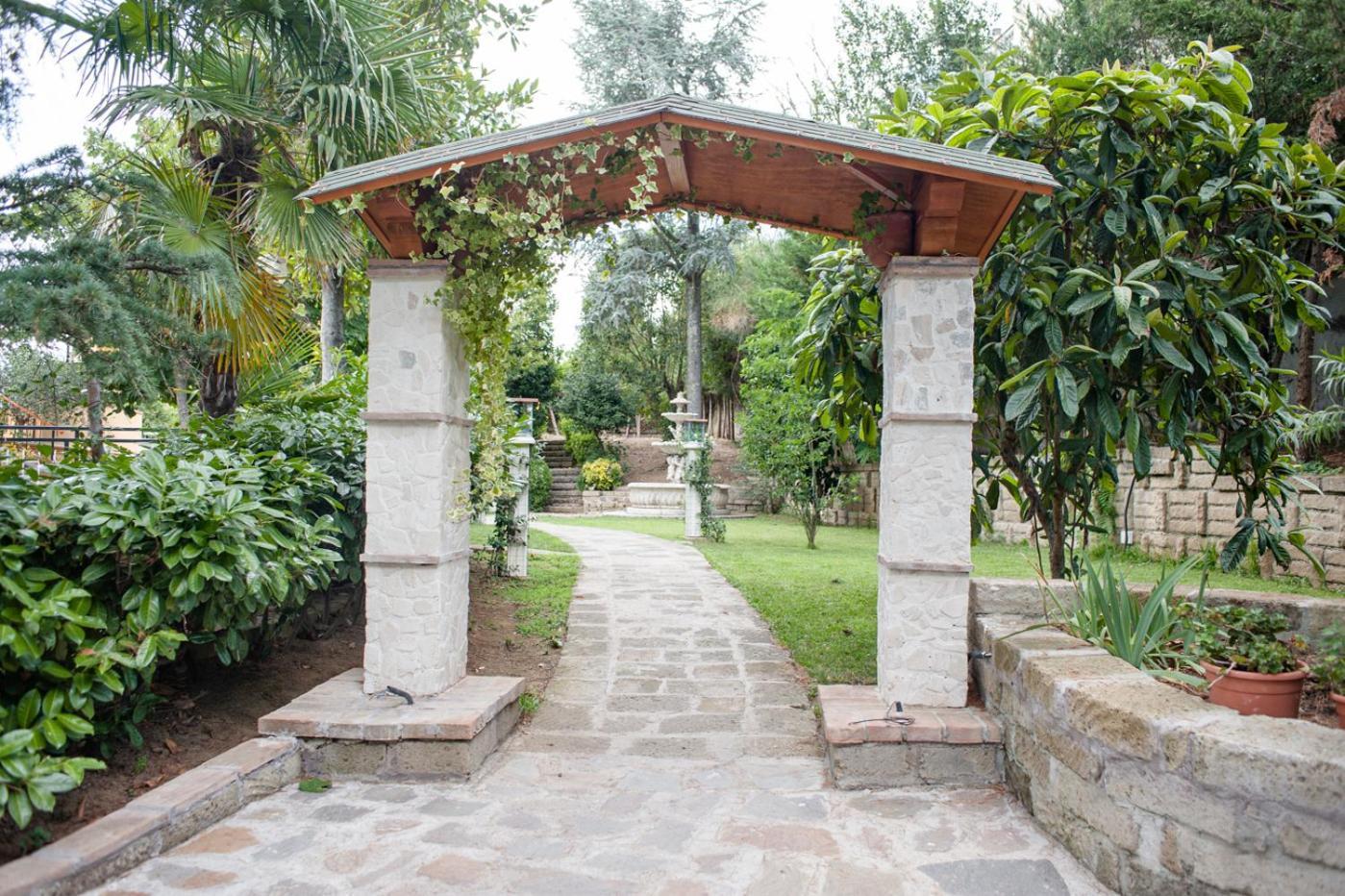Spa B&B Roma D'Autore Il Nido D'Amore ภายนอก รูปภาพ